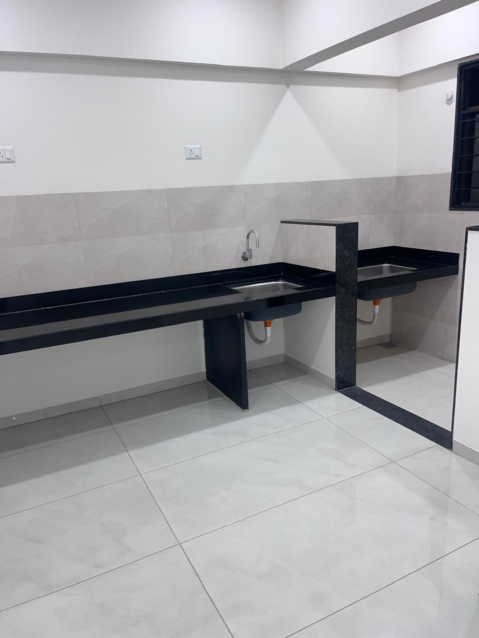 Kitchen Tiling & Granite Work